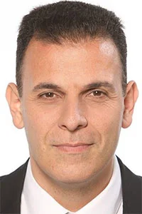 Γιώργος Καραμέρος Γιώργος Καραμέρος